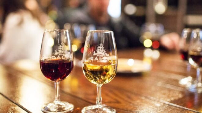 Porto: Skip-The-Line Port Wine Tour With 7 Tastings - Customer Ratings and Feedback