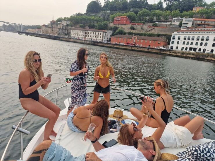Porto: Sunset Boat Trip With Welcome Drink - Good To Know