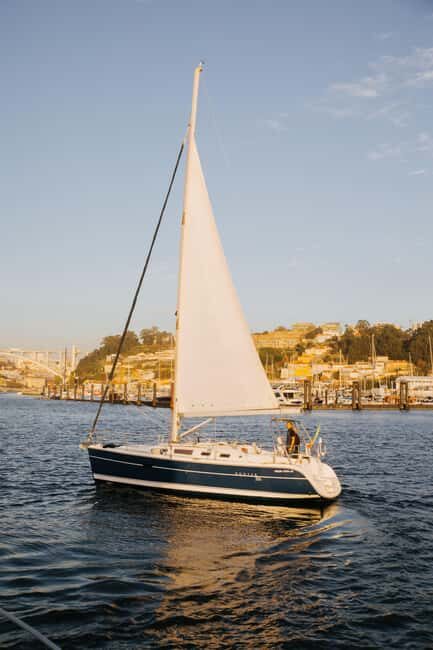 Porto: Sunset Cruise with Welcome Drink in a Sailboat - Good To Know