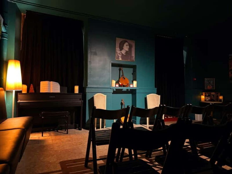 Porto: Traditional Fado Show at Sao Bento with Port Wine - Practical Details