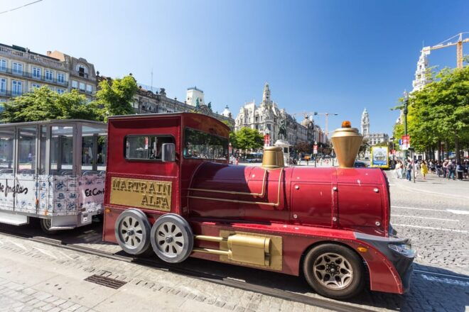Porto: Train City Tour With Wine Tasting and Optional Cruise - Meeting Point Details