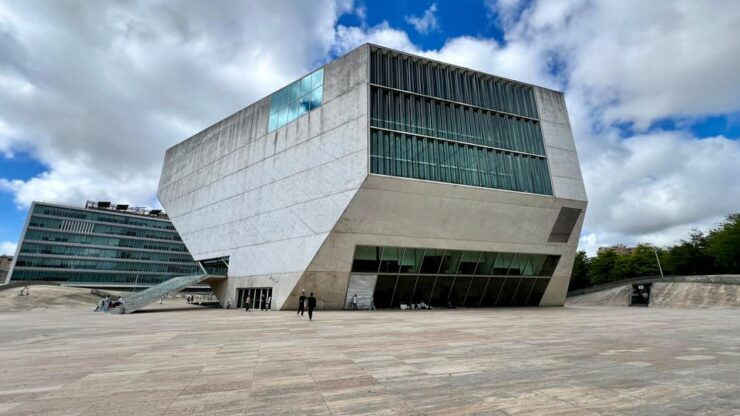 Porto Trip Planning: Your Personalized Online Adventure - Transportation Tips