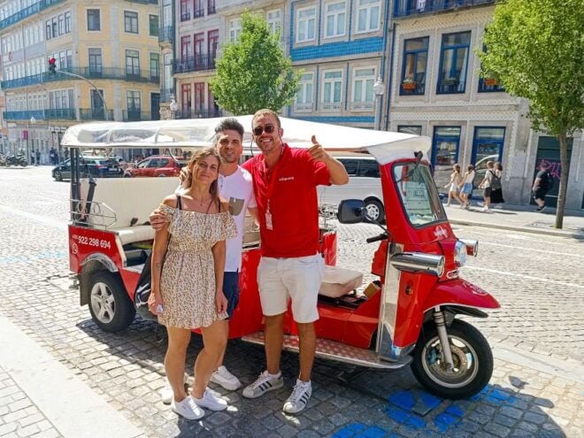 Porto: Tuk Tuk Sunset Tour With Glass of Port Wine - Important Information