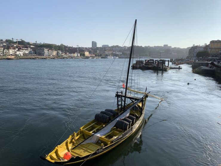 Porto: Two Banks of the Douro Walking Tour & Water Taxi Ride - Booking Information