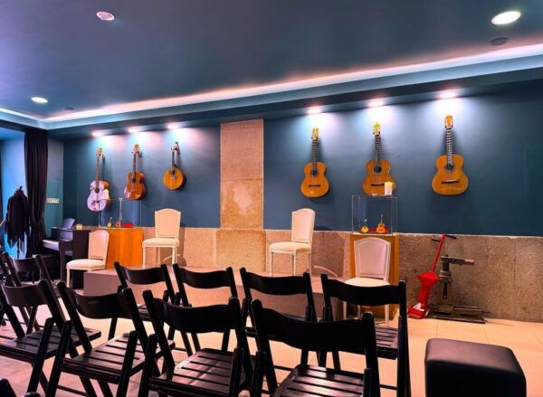 Porto: Unique Fado Show at São Bento Railway Station - Enhance Your Porto Visit With Fado