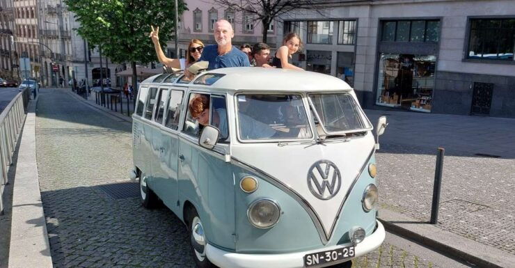Porto: Vw Kombi Van Tour - Downtown - Live Guided Commentary and Languages