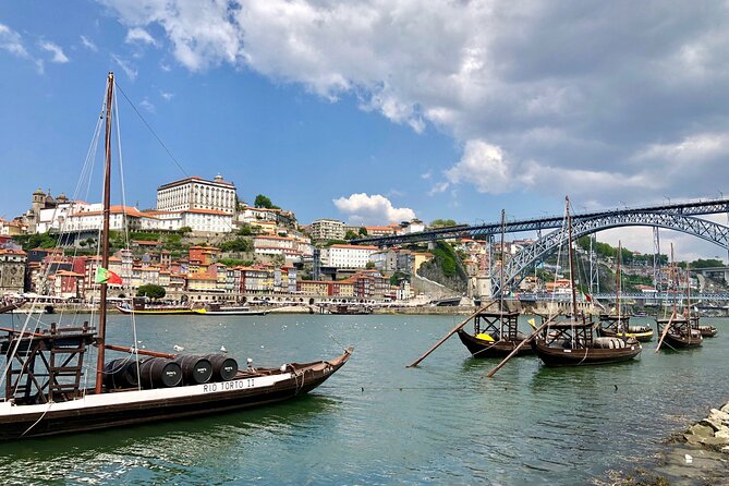 Porto Walking Tour - Tour Guides Expertise and Services