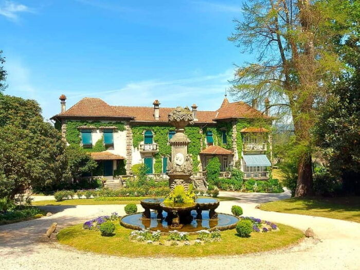 Porto: Wine Tastings (Green Wine) & Lunch & Porto Old Tour - Authentic and Well-Reviewed
