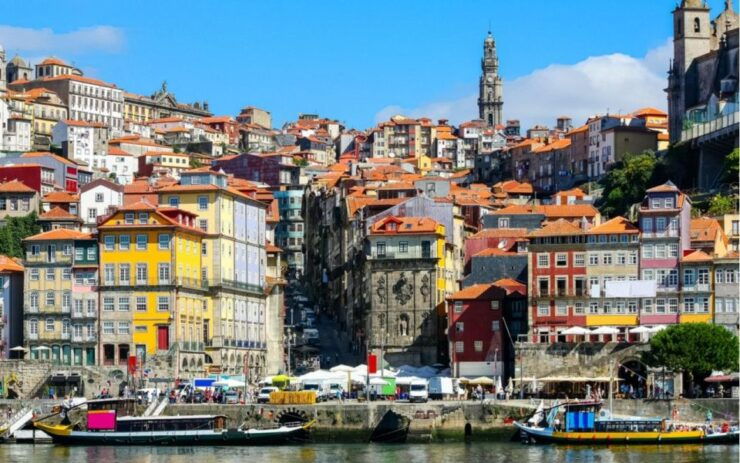 Porto's Old Town: Amazing Secrets and Fresh Scoops - History and Culture Insights