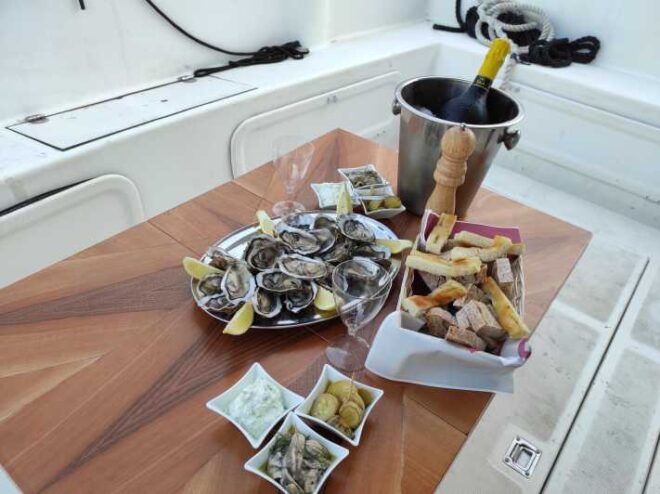 Portovenere: Aperitif on a Boat at Sunset - Itinerary Highlights