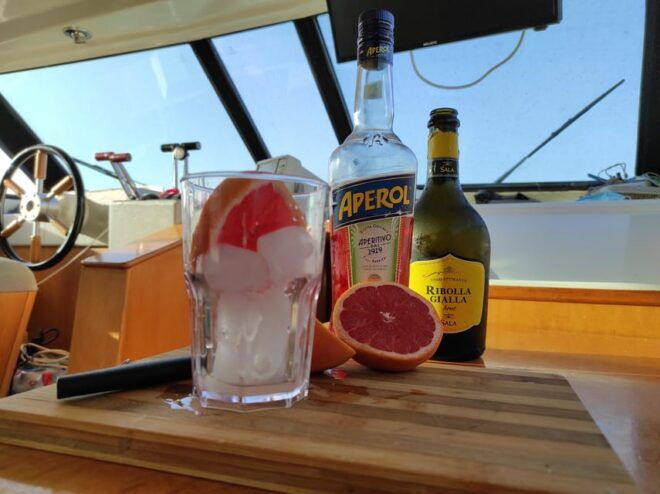 Portovenere: Aperitif on a Boat at Sunset - Culinary Offerings