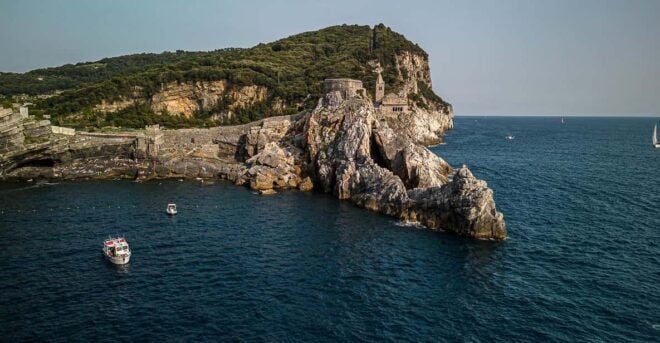 Portovenere: Islands Private Boat Trip With Meal on Board - Culinary Offerings