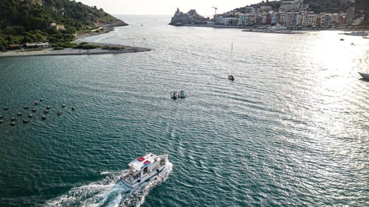 Portovenere: Islands Sunset Boat Trip With Dinner - Highlights