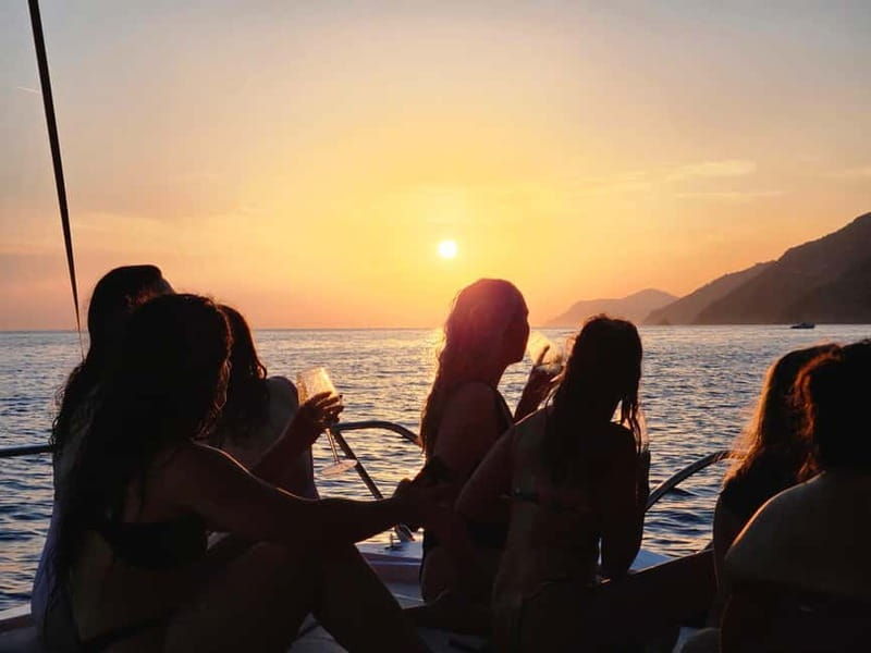 Portovenere: Sunset Boat Tour with Aperitivo - The Itinerary: Scenic Stops and Cultural Highlights