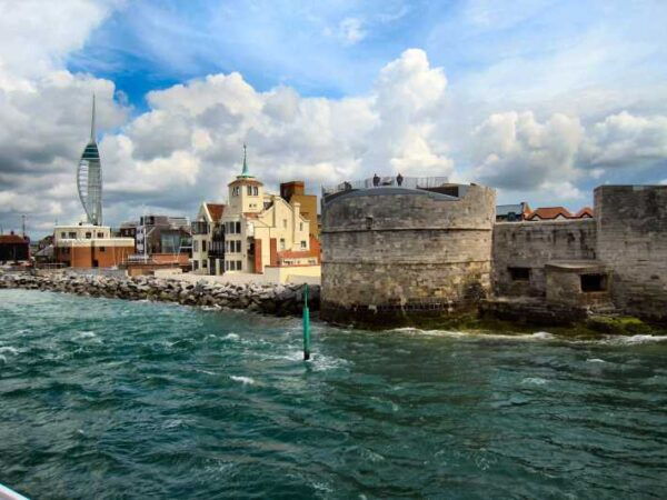 Portsmouth City Game: Outdoor Quest - Explore Main Sights