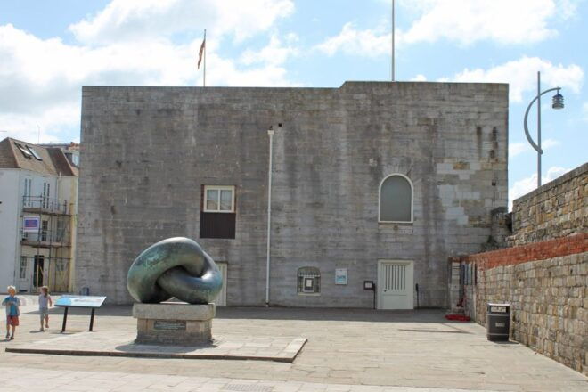 Portsmouth: Quirky Smartphone Heritage Walking Tours - Discovering Hidden Treasures