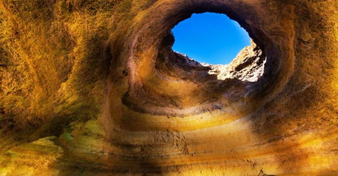 Portugal: 2-Hour Boat Tour to the Benagil Cave - Boat Details