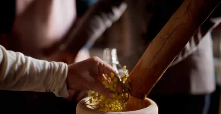 Portugal: Create natural watercolors - Creating Natural Watercolors in Portugal: A Unique Artistic Experience