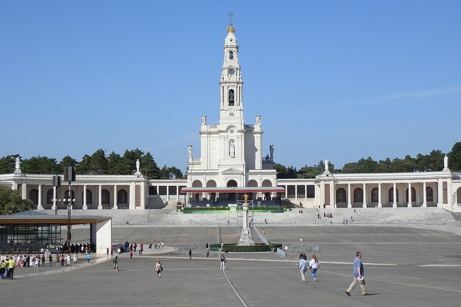 Portugal, Fatima Sanctuary, Batalha, Nazaré, Óbidos - Discovering the Tranquility of Fatima Sanctuary