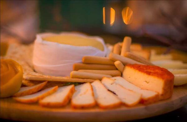 Portuguese Cheeses Tasting in Porto Antique Store - Cheese Varieties