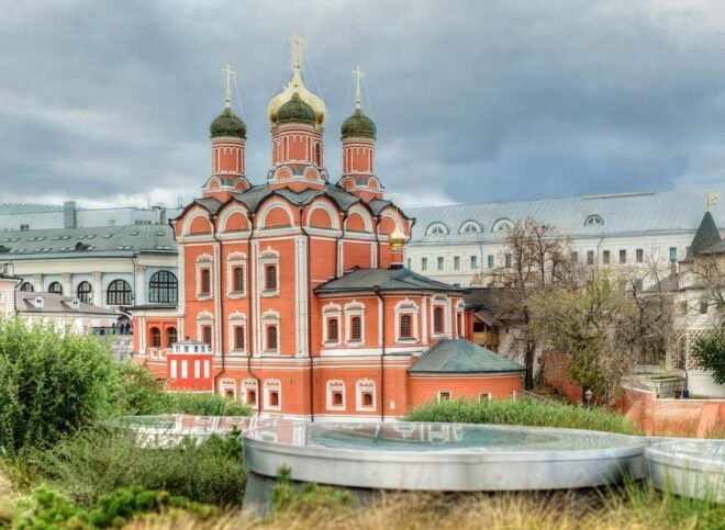 Porvoo: Private City Highlights Tour by Car - Tour Features and Inclusions