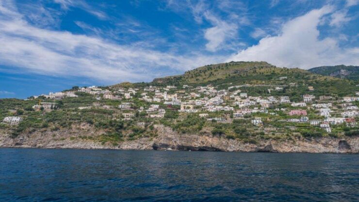 Positano: Amalfi Coast Group Guided Boat Tour With Prosecco - Pricing and Duration