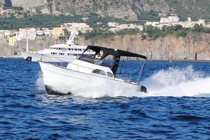 Positano Amalfi Private Elegant Boat Tour From Positano - Itinerary