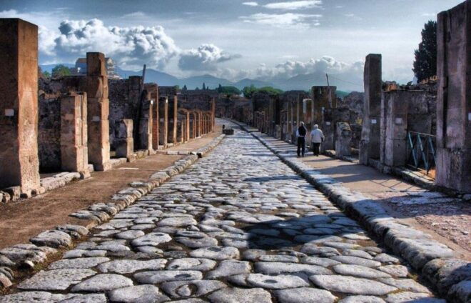Positano: Discover Pompeii With Transfer From the Hotel - Itinerary Details and Transfer Views