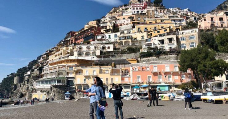 Positano: Old Town Walking Tour With Archaeologist Guide - Language Options and Guide Expertise