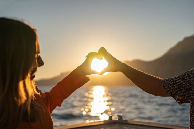 Positano: Private Sunset Boat Experience - Languages and Features