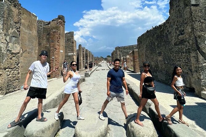 Positano Private Transfer From/To Naples With Pompeii Guided Tour - Additional Information
