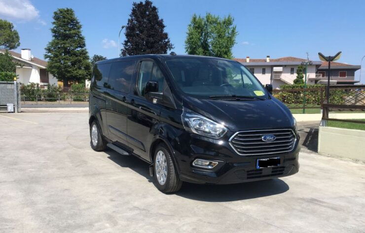 Positano: Private Transfer to Naples With Wifi - Service Features