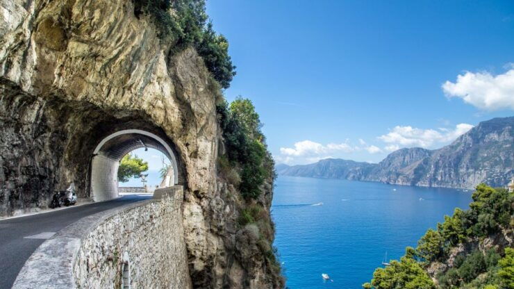Positano: Private Transfer to Sorrento, Rome or Naples - Transfer Service Inclusions
