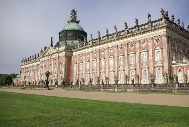 Potsdam: 5-Hour Tour of Parks & Palaces From Berlin by VW Bus - Accessibility Options