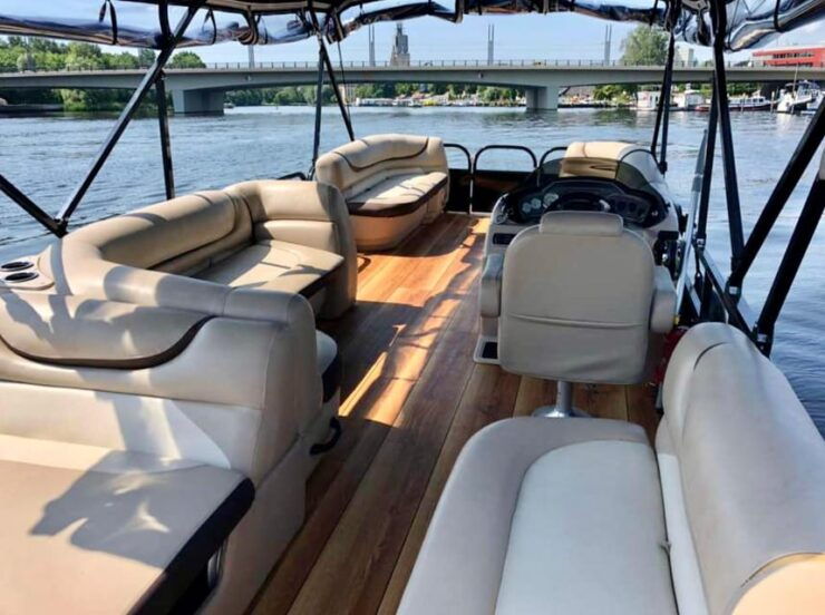 Potsdam: Rent a License-Free Boat for up to 14 PAX - Key Points