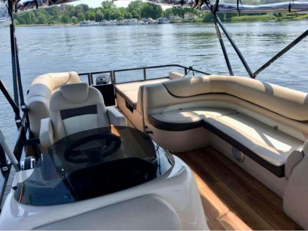 Potsdam: Rent a License-Free Boat for up to 14 PAX - Important Information