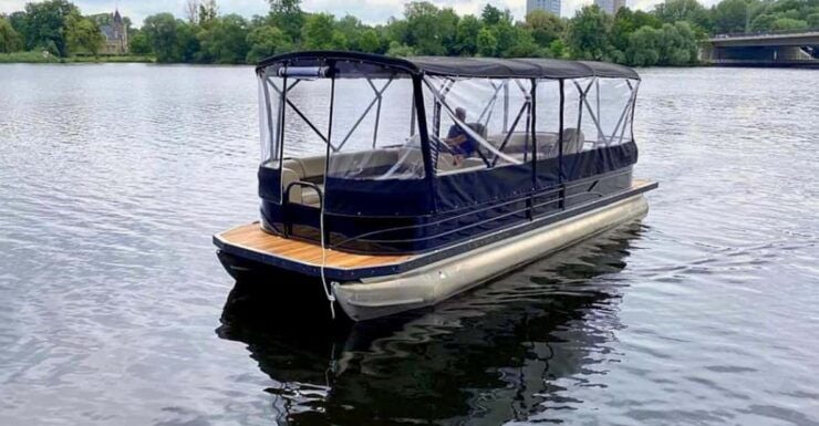 Potsdam: Rent a License-Free Boat for up to 14 PAX - Safety and Requirements