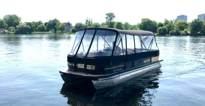 Potsdam: Rent a License-Free Boat for up to 14 PAX - Boat Features and Comfort