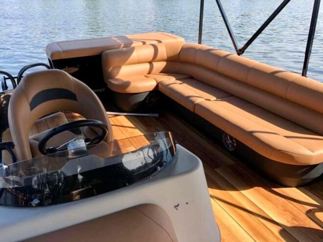 Potsdam: Rent a License-Free Boat for up to 8PAX - Optional Services