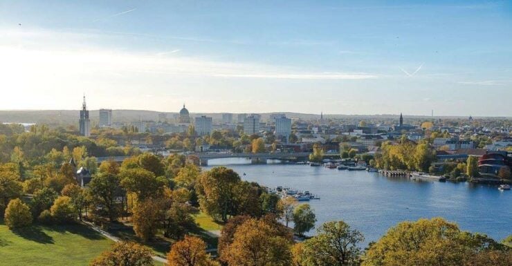 Potsdam: Romance and Love Stories Guided Tour - Experience Highlights