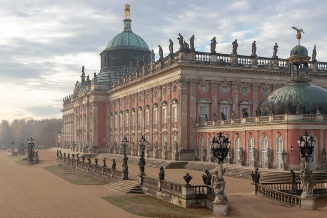 Potsdam: Sanssouci Palace and Prussian Palaces Entry Ticket - Operating Hours and Access