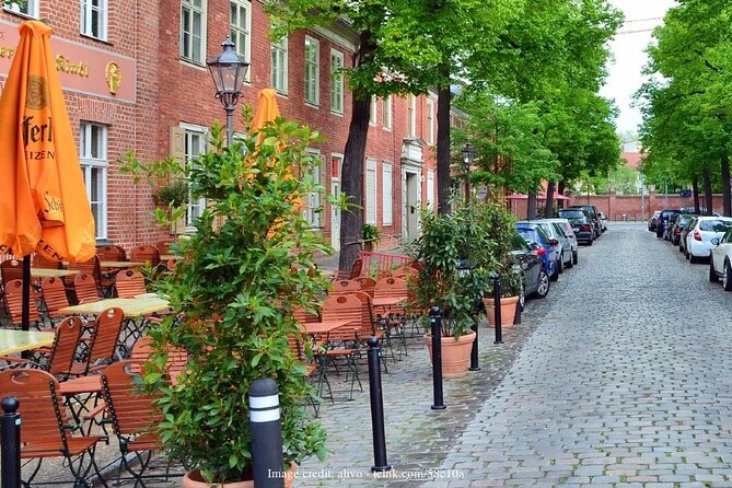 Potsdam & Sanssouci Palace: Private Day Trip From Berlin by Train - Discovering the History of Sanssouci Palace