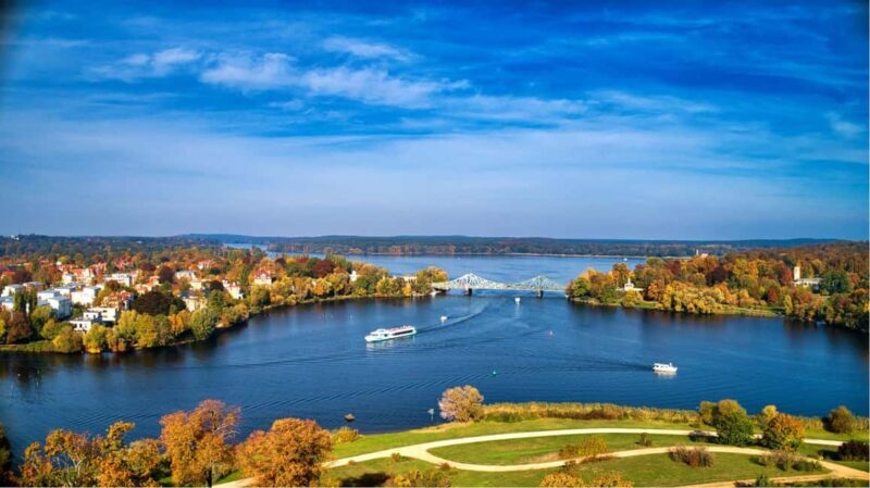 Potsdam: The evening Wannsee tour. Castles, parks, and villas. - An In-Depth Look at the Tour