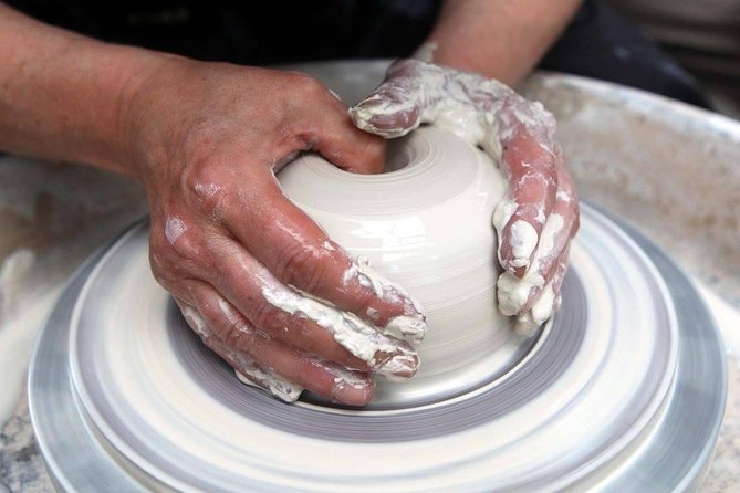 Pottery Class Wheel Throwing Introduction - Class Details and Curriculum