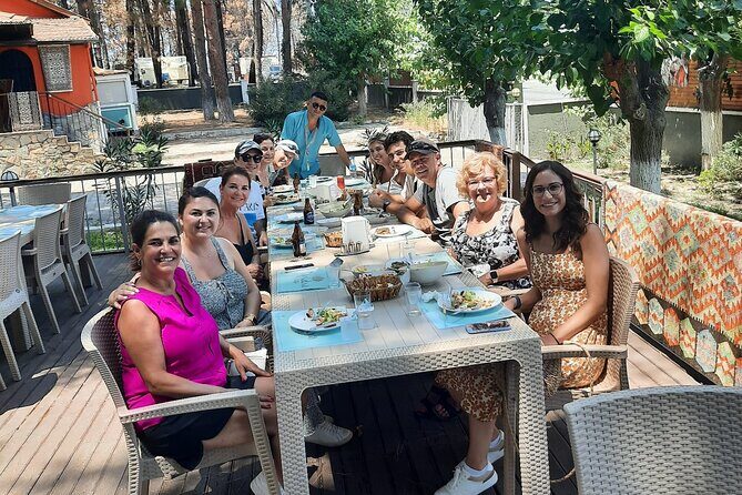 POTTERY PAINTING & WINE TASTING Tour from Kusadasi Port - Who Will Love This Tour?