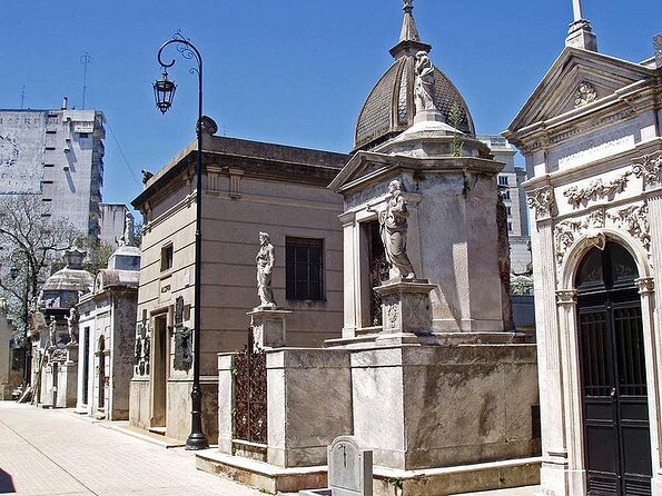Power & Aristocracy in Recoleta - Architectural Marvels of Recoleta