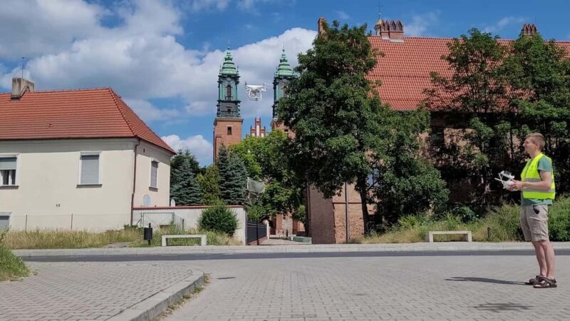 Pozna: Drone Lesson with Instructor and City Tour - Who Is This Tour Best For?