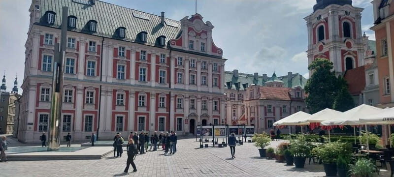 Pozna: Guided Bike/E-Bike Tour with Local Attractions - Why Choose the Pozna Guided Bike/E-Bike Tour?