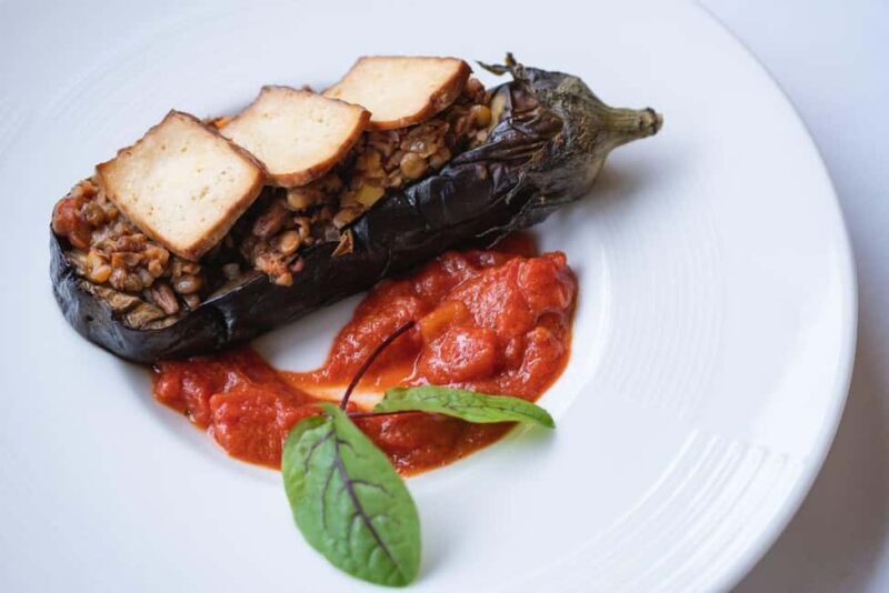 Pozna: Romantic Italian Dinner with Live Music and Wine - The Sum Up