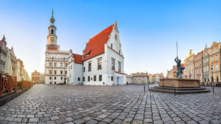 Poznan: Express Walk With a Local in 60 Minutes - Good To Know